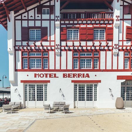 Hotel Berria Hasparren Kültér fotó