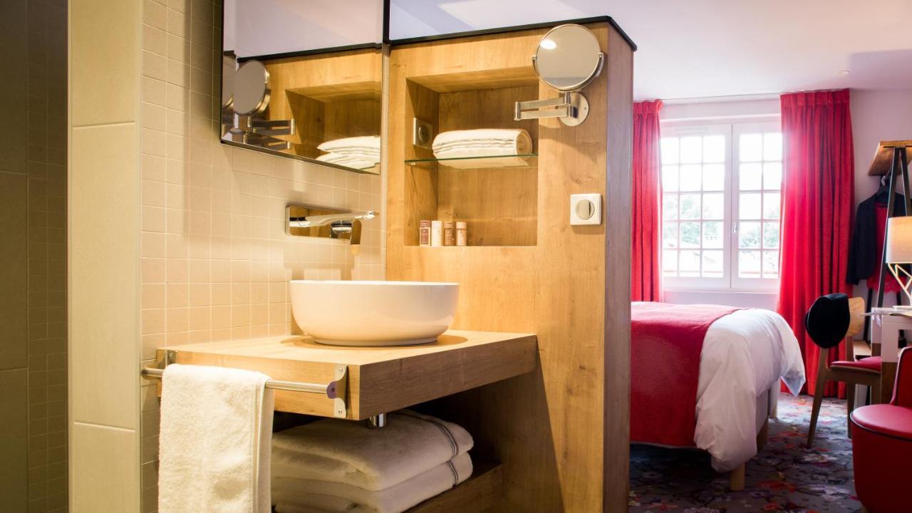 Hotel Berria Hasparren Kültér fotó